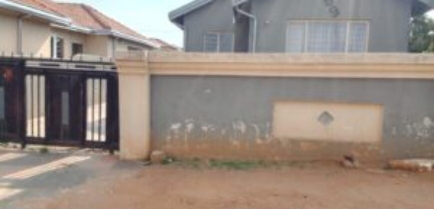 3 Bedrooms Ext9 Marimba Gardens