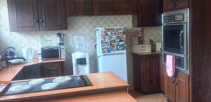 Three bedrooms house Sunward Park