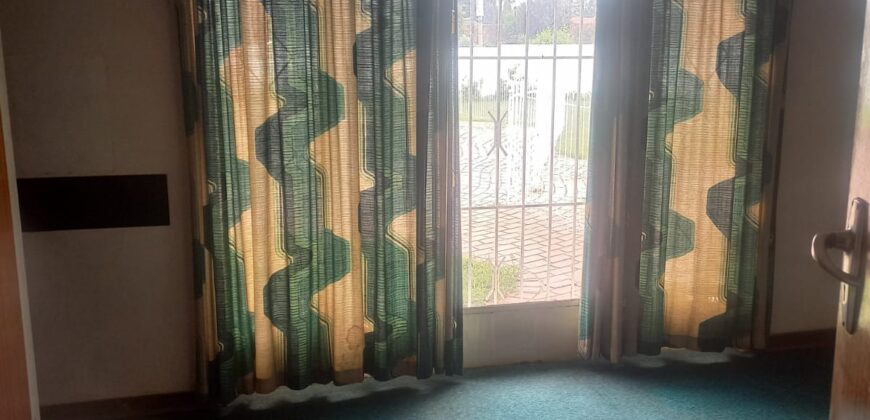 Three bedrooms house Sunward Park