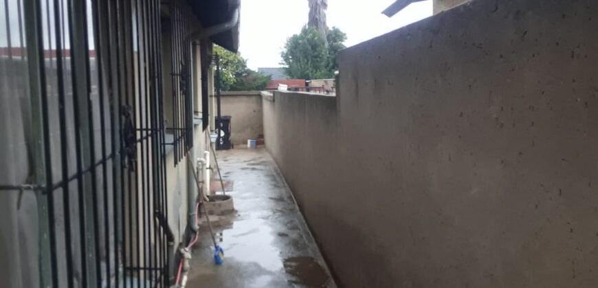 Three Bedroom House –  Rockville Soweto