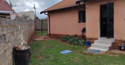 Three bedroom house in Vosloorus EXT 2