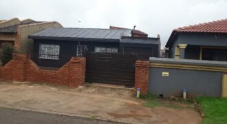 Two Bedroom House in Vosloorus EXT 8 For Sale
