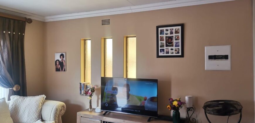 Tembisa 3 Bedroom House: R890 000.00