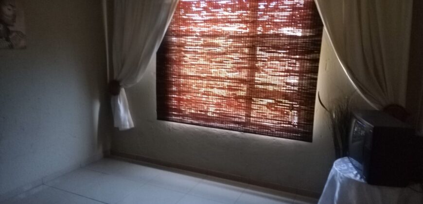 Three bedrooms house in Naturena