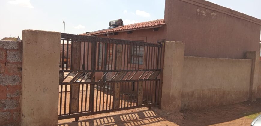 Tsietsi Section Three Bedroom HouseFor Sale