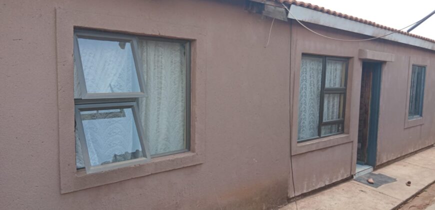 Tsietsi Section Three Bedroom HouseFor Sale