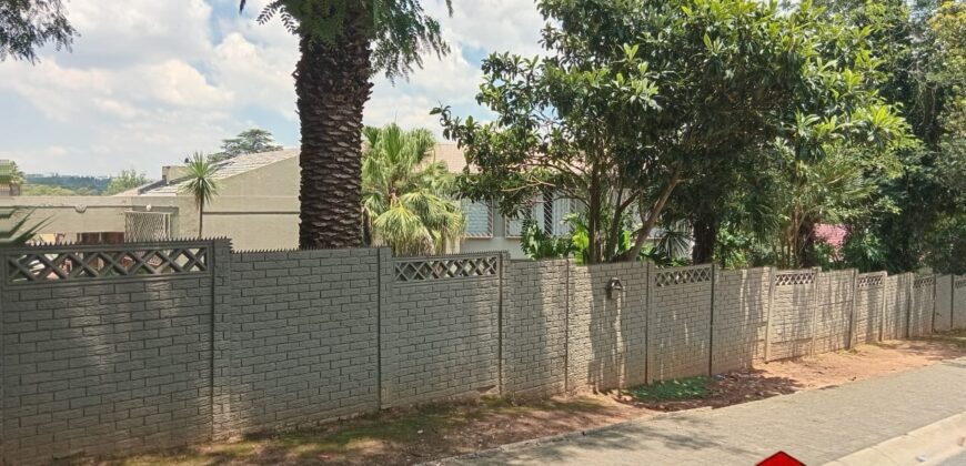 Three bedroom house in Bramley View