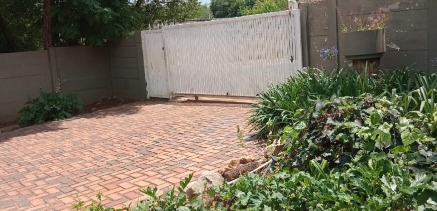 Three bedroom house in Bramley View