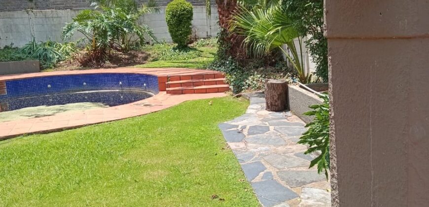 Three bedroom house in Bramley View