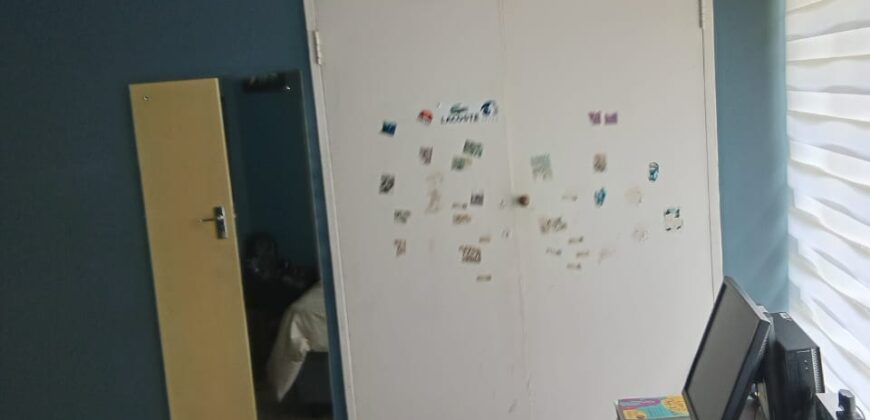 Three bedroom house in Bramley View