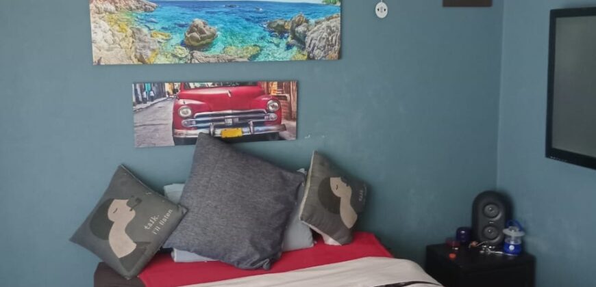 Three bedroom house in Bramley View