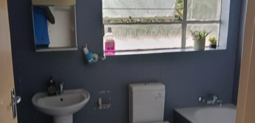 Three bedroom house in Bramley View