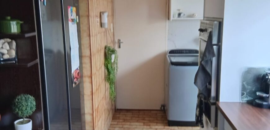 Three bedroom house in Bramley View