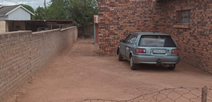 3 Bedroom House for Sale Lethlabile Zone 2