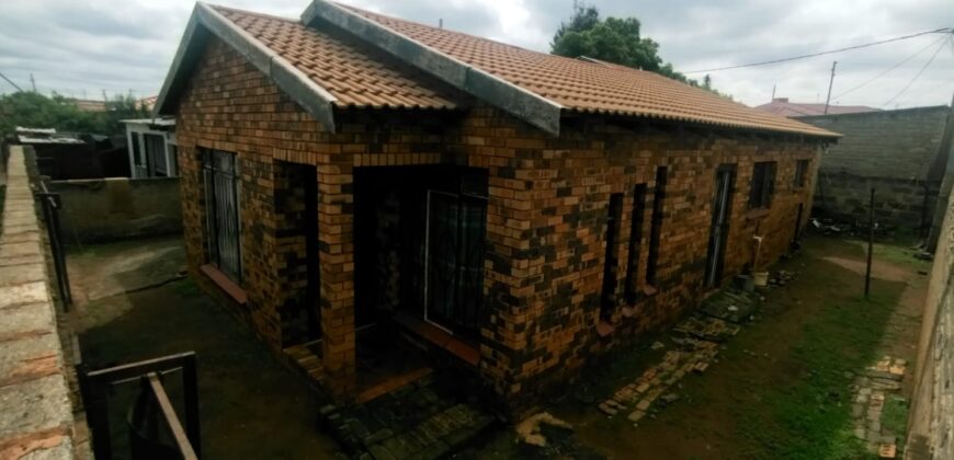 Affordable 2-Bedroom Home for Sale in Orange Farm